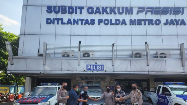 Bentuk Kepedulian, Bengkel Body Repair Podomoro Perbaiki Mobil Dinas Ditlantas Polda Metro Jaya