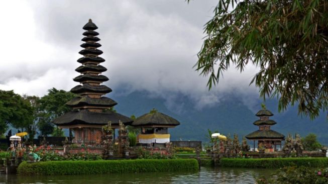 5 Wisata Menakjubkan di Indonesia, Sangat Keren!