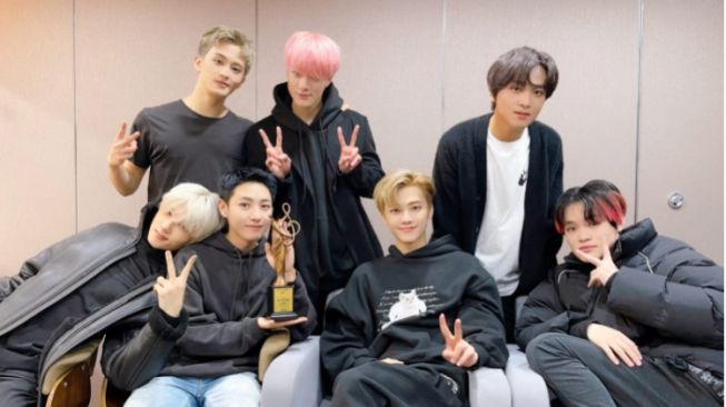 7 Member NCT Dream Sukses Kejutkan Penggemar dengan Gaya Rambut Baru!