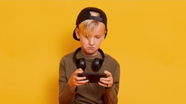 5 Cara Mengatasi Anak yang Kecanduan Bermain Game Online