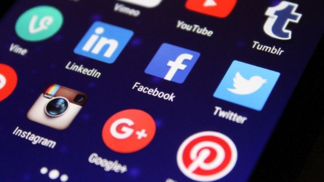 Media Sosial, Jalan Mudah untuk Kejahatan Siber