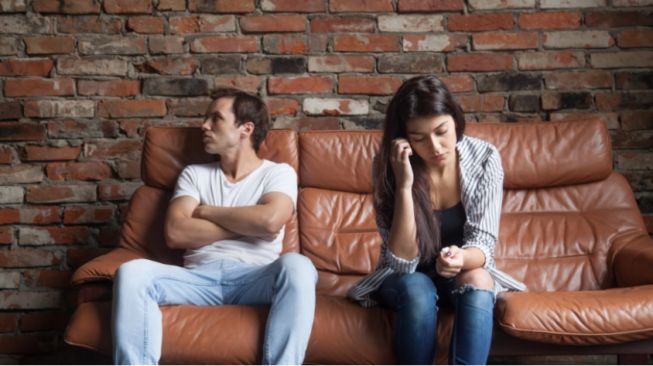 4 Alasan Pasangan Belum Bisa Terbuka denganmu