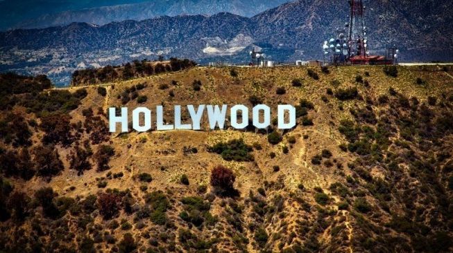 Industri Film Hollywood di Indonesia dalam Perspektif Orientalisme