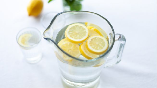 Perhatikan! 4 Manfaat Air Lemon untuk Kesehatan