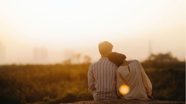 Lakukan 3 Tips Penting Ini untuk Jaga Kualitas Hubungan Bersama Pasangan
