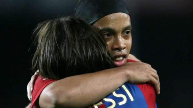 Apa Tujuan RANS Cilegon FC Datangkan Pemain Legend Ronaldinho?