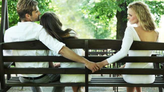 5 Tips Elegan Menghadapi Pasangan yang Selingkuh