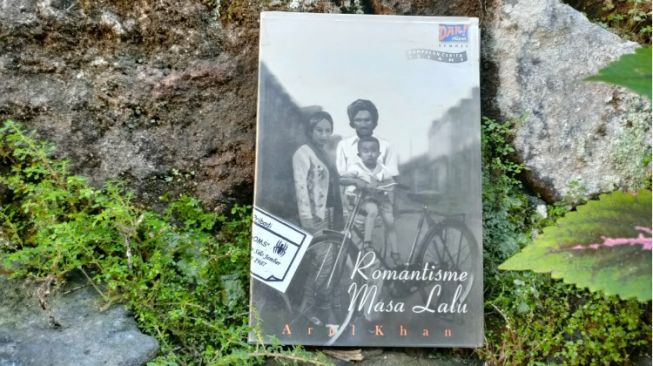 Perlunya Berbaik Sangka dari Buku Romantisme Masa Lalu Karya Arul Khan