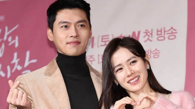 8 Pasangan Artis Korea Dikabarkan Akan Nikah Tahun 2022, Ada Hyun Bin dan Son Ye Jin!