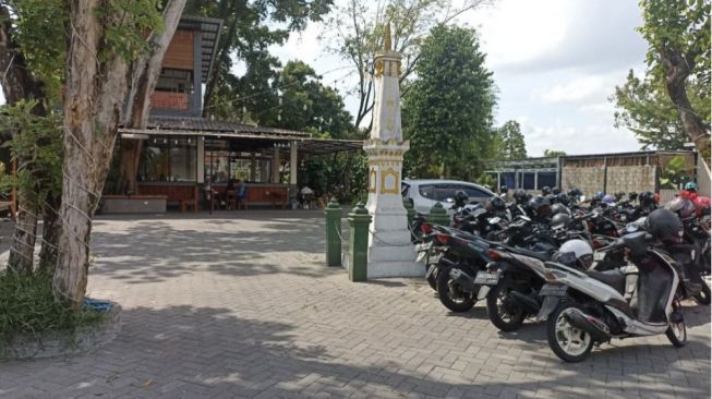 Enak'e Moro Coffee and Space, Serasa Nongkrong di Tugu Jogja