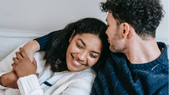 4 Aturan dalam Hubungan Asmara yang Perlu Dipatuhi, Dijamin Cinta Tetap Lekat