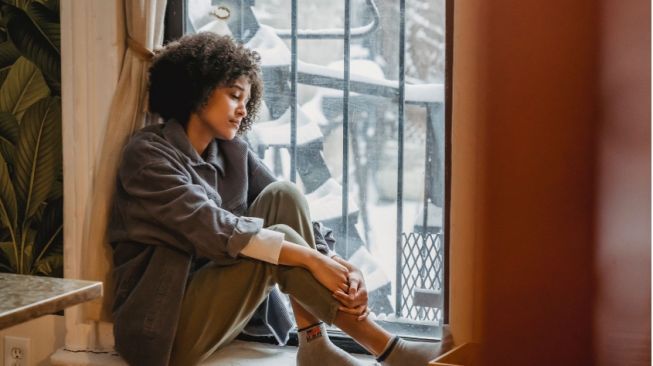 5 Hal yang Mungkin Kamu Rasakan saat Memasuki Usia 20-an, Salah Satunya Merasa Kesepian