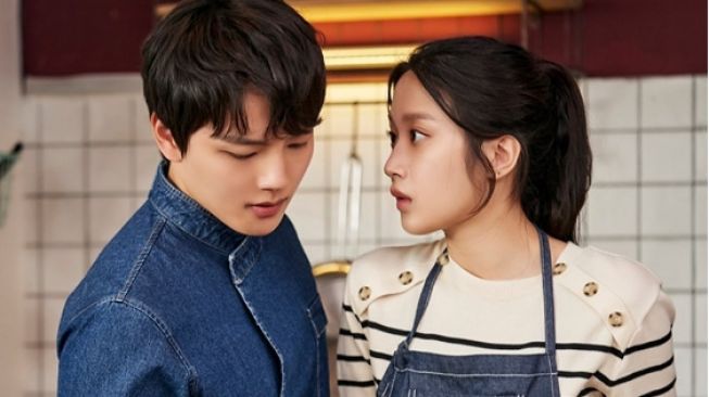 3 Adegan Drama Korea Link: Eat, Love, Kill yang Bikin Hati Berdebar