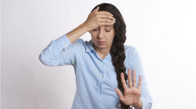 Sakit Kepala Karena Stres, Gunakan 5 Tips Keren Berikut Ini!